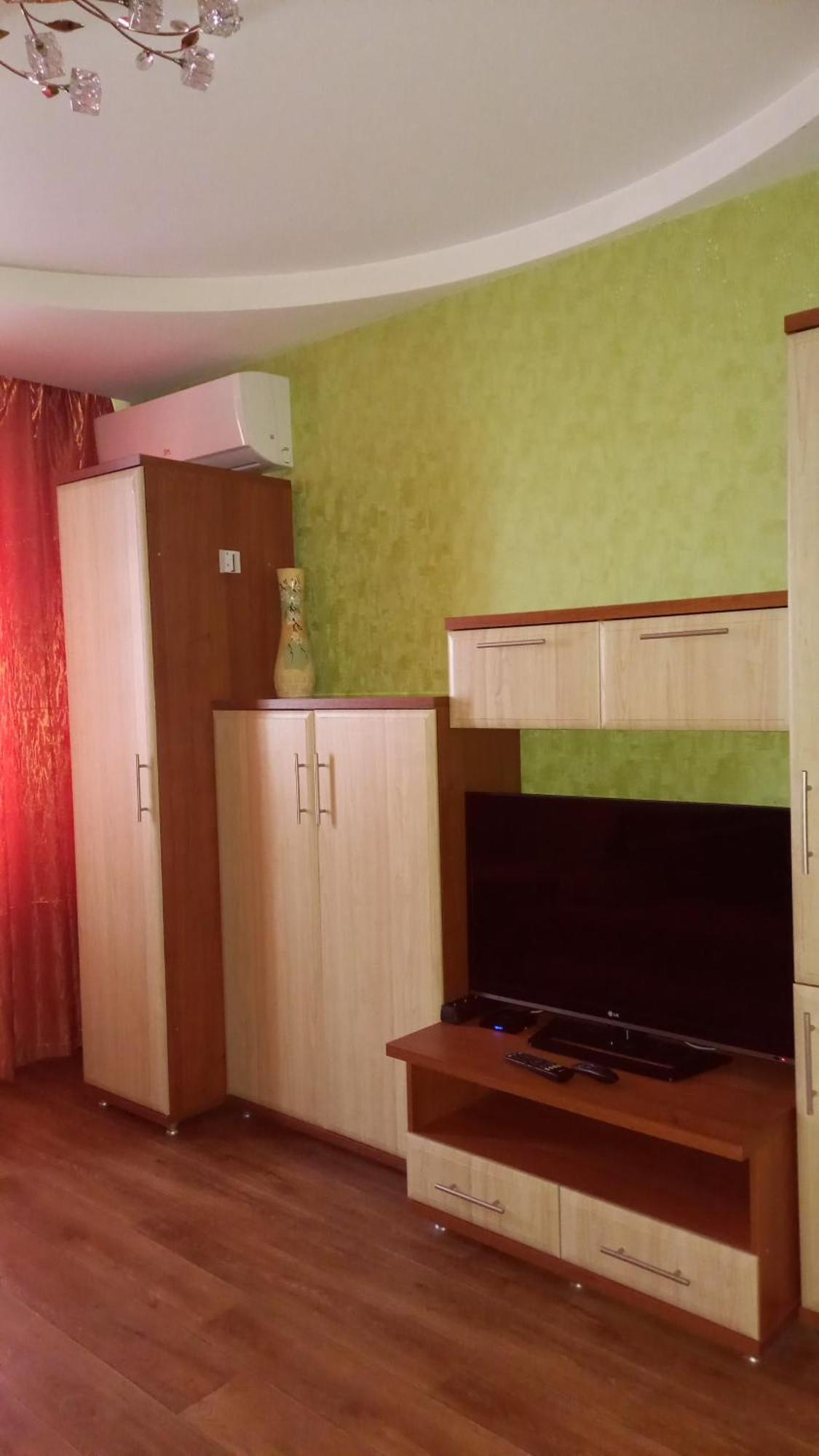 Комфортная 1-Комнатная Новопречистенская 1 Cherkasy Exterior photo